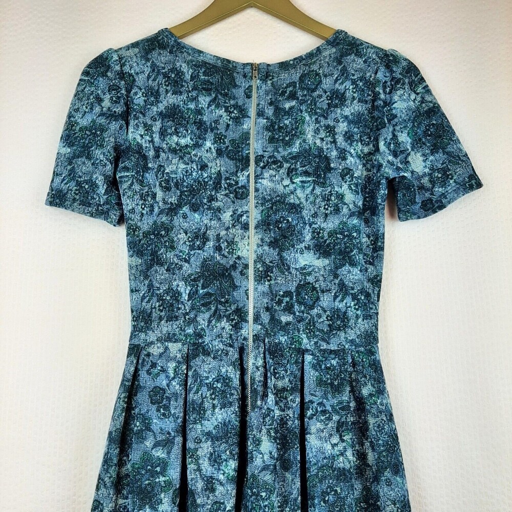Lularoe Women Beautiful Elegant Amelia Dress Blue Floral Stretch Pockets XS - Picture 11 of 12
